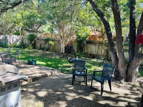 Cheerful, Sunny☀️ Baller House in Round Rock