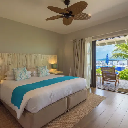Le Nautique Waterfront Hotel la Digue