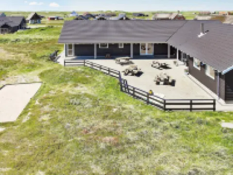 Luxury Pool Retreat by Sea - By Traum Ferienwohnungen