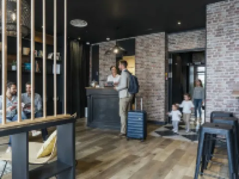 ホテル テルミヌス パリ ラ デファンス アニエール・シュル・セーヌのホテル