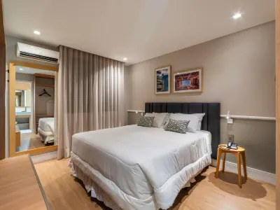 曼哈頓阿列格雷港美居飯店 Church of the Blessed Sacrament and St. Therese附近的飯店