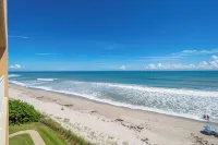 Oceanfront Oasis: Stunning 2BR/2BA Condo in Indian Harbour Beach