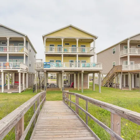 Beachfront Texas Retreat - 2 Decks, Patio and Views!