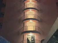 Hotel Soni Mansion Pratunam Các khách sạn gần Trung tâm mua sắm Central Embassy