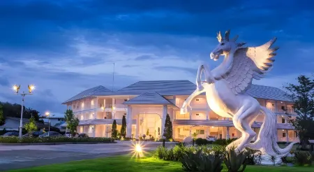 White House Отели в г. Так