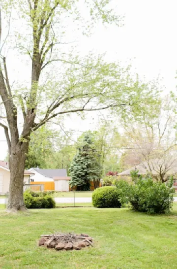 Luxurious Marilyn’s Mansion in the heart of Springfield!