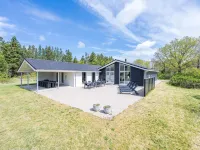 Luxurious Retreat in Henne Strand-By Traum