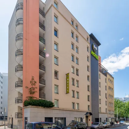 B&B Hotel Lyon Caluire Cité Internationale Отели рядом с достопримечательностью «04. Ла-Круа-Рус»