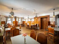 Leonardo Boutique Hotel Salzburg Gablerbräu Hotels near Universitatsplatz