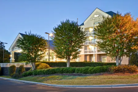 Homewood Suites by Hilton Durham - Chapel Hill I-40 & Hwy. 15-501 Отели рядом с достопримечательностью «Университет Дьюк»