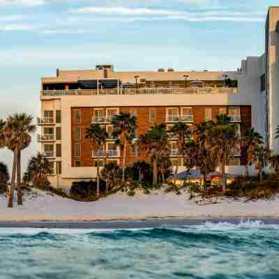 希爾頓 Curio Collection 克利爾沃特海灘休止符酒店 Hotel Exterior