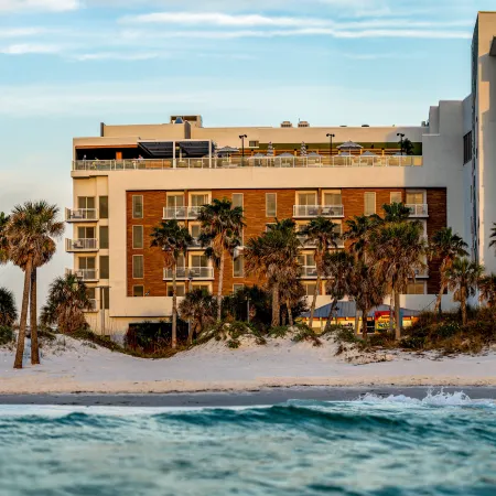 The Hiatus Clearwater Beach, Curio Collection by Hilton