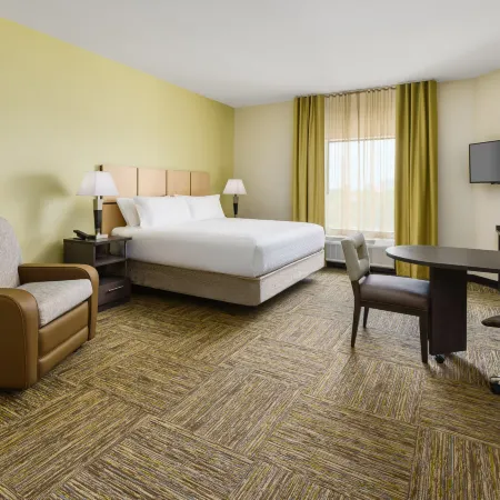 Candlewood Suites ORLANDO - LAKE BUENA VISTA by IHG Отели рядом с достопримечательностью «Grand Cypress Golf Club»