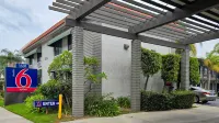 Studio 6 Suites Santa Ana, CA - 3-Star