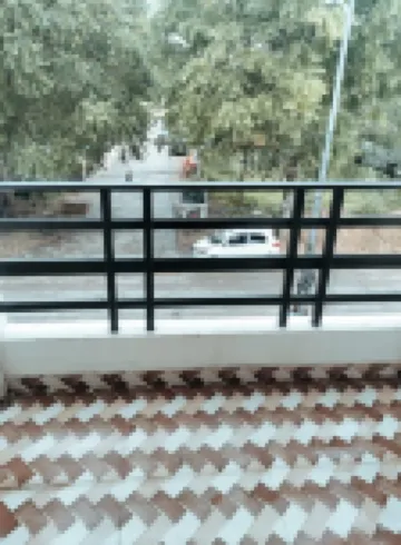 Spacious Peaceful Apartment for Two Families in Lucknow