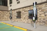 Best Western Premier Freeport Inn Calgary Airport - Bãi đậu xe