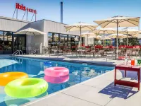 Ibis Orange Centre Échangeur A7 A9