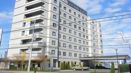 露櫻飯店鶴岡交流道口店