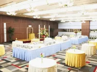 Cypress Garden Hotel Hotels near Asunal Kanayama Store