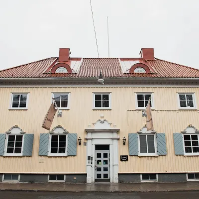 Home Hotel Uman Hotels near Bildmuseet