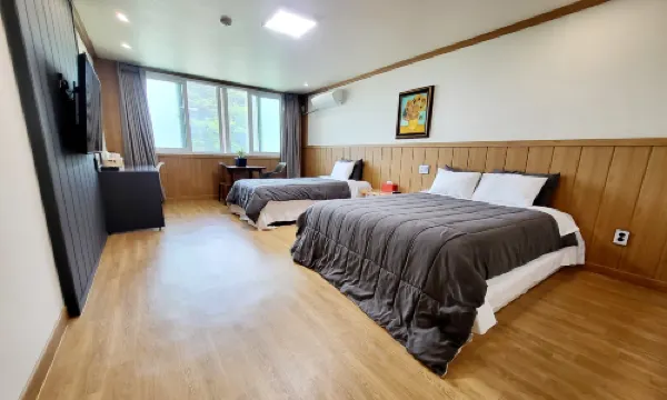 烏蘭白巖高麗温泉酒店