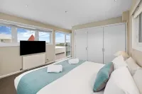 Deep Blue Hotel & Hot Springs