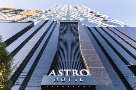 Astro Hotel Отели рядом с достопримечательностью «Университет Данкука»