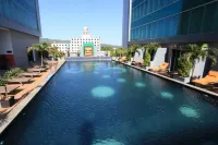 Claro Kendari - Swimmingpools