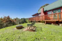 Million-dollar Mtn Views: Cozy Home in Franklin! - balcony