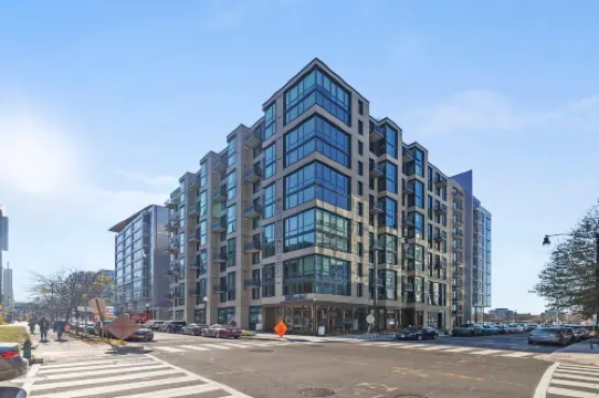 Coda on Half, a Placemakr Experience - Navy Yard