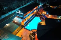 Mount Royal Villa Hotel - Pool