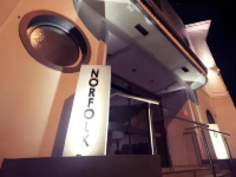 노퍽 호텔  호텔