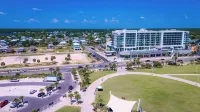 Boardwalk Beach Hangout In the Heart of Gulf Shores!Lower Unit A