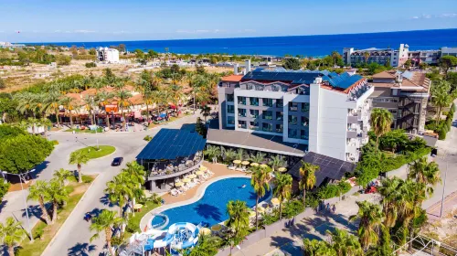Istanbul Beach Hotel - Bãi đậu xe