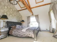 Meagill farmhouse-hot tub country Hotels in Otley