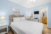 Seaside Beach & Racquet Club 4311 by Vacation Homes Collection