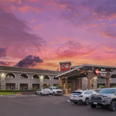 Best Western Plus Brookside Inn Hotels near Cisco Systems, Inc.