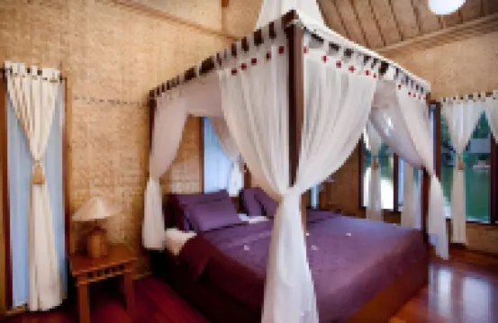 Kampung Sampireun Resort & Spa