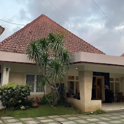 Srikandi Guest House Hotels near Mall Olympic Garden