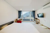 Gapyeong Gaedaek Pension - Mountain view