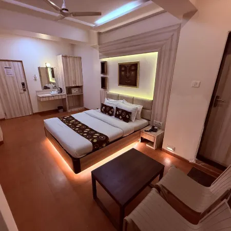 Hotel Alka Residency