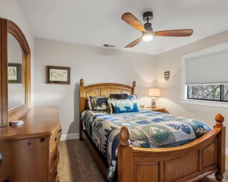 Forest View Cabin - 4 Br, Family & Pet-Friendly, AC, Game Area, & Close Hiking Hotels in Arnold