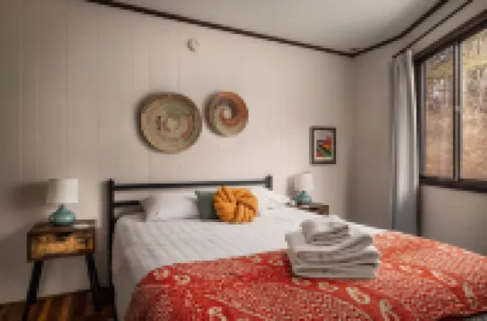 1 m. to Ski & Snow Tubing/Fire Pit/360 Views/Wineries