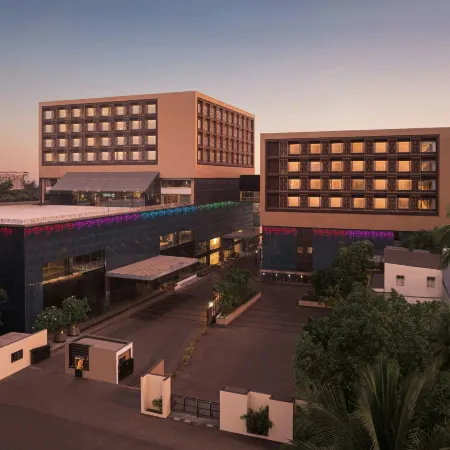 Le Meridien, Surat