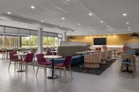 希爾頓曼西Home2 Suites酒店 - 早餐
