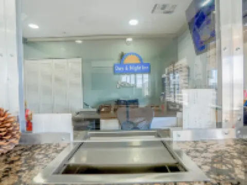 Day & Night Inn Hotels in Hesperia