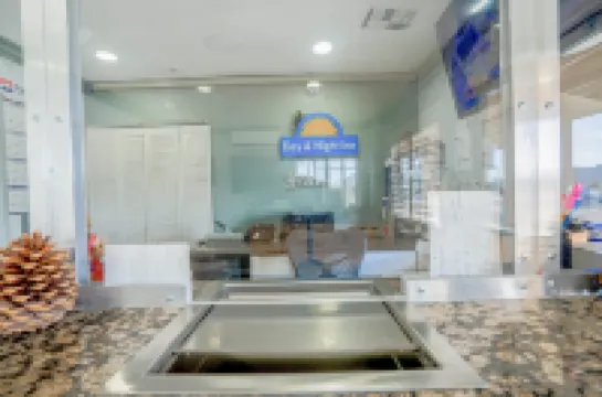 Day & Night Inn Hotels in Hesperia