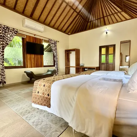 Aashaya Jasri Resort Отели рядом с достопримечательностью «Пляж Вайт-Сэнд»