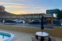 Quality Inn Ukiah - Pools
