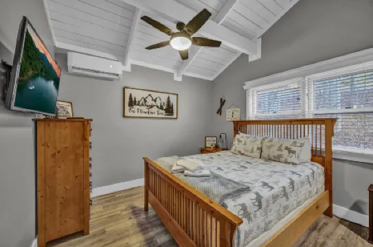 Cozy Mountain Escape with Game Room and Fire Pit - Inviting Bungalow